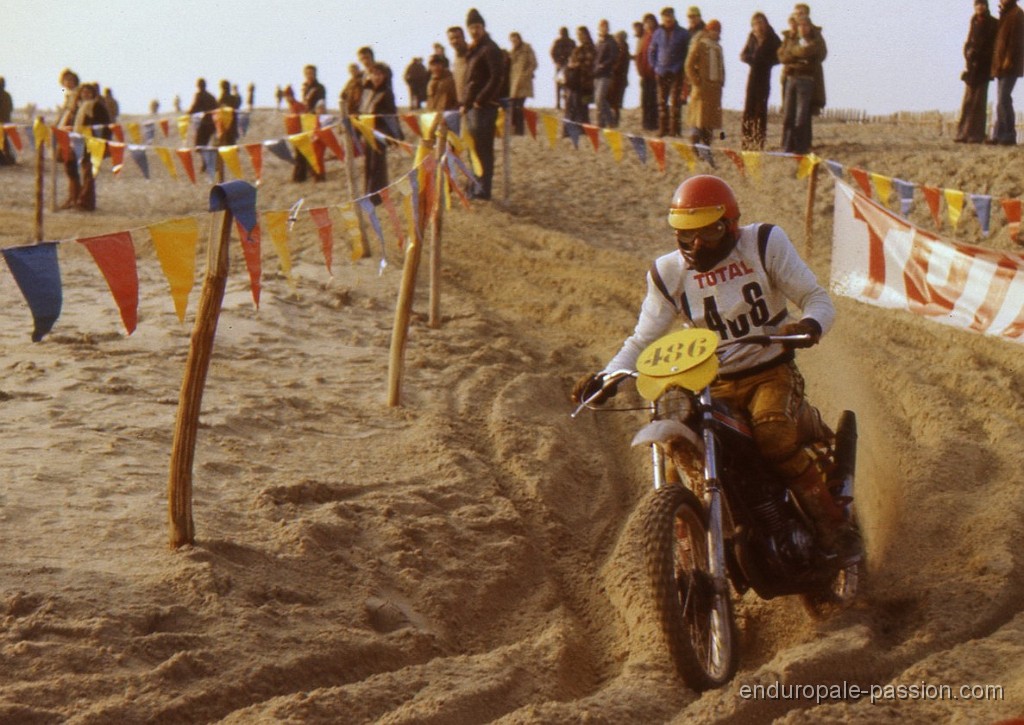 1976-02-15_2eme_Enduro_des_Sables_005.jpg - N° 486 Fermando Alivez, Pilote officiel Ossa