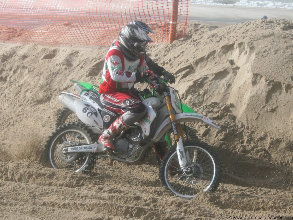 060.jpg