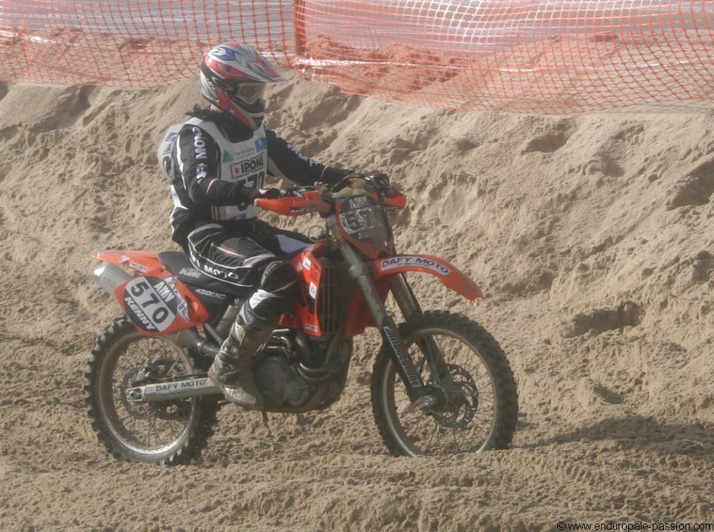 570a.jpg
