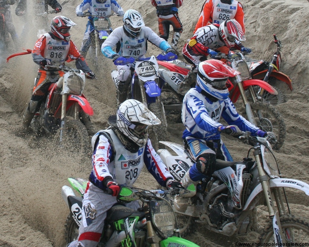 740b.jpg