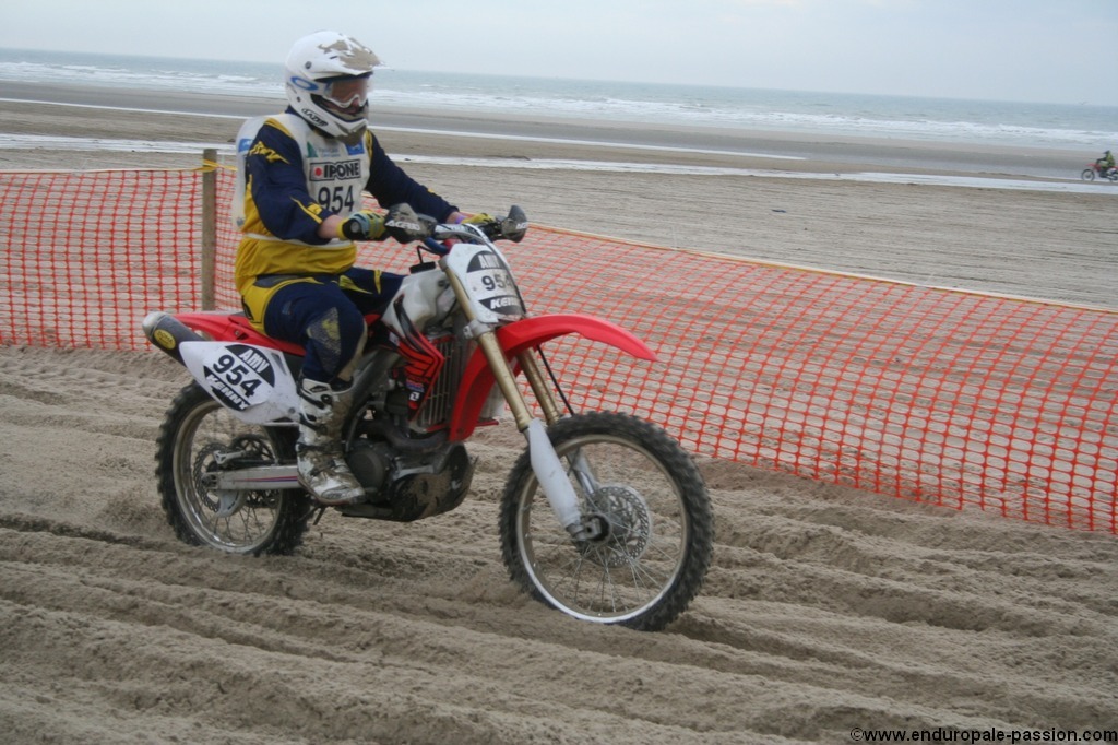 954b.jpg